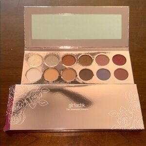 Girlactik The Essential Palette - Multi-Color Eyeshadow